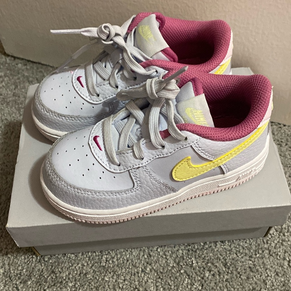 Nike forces